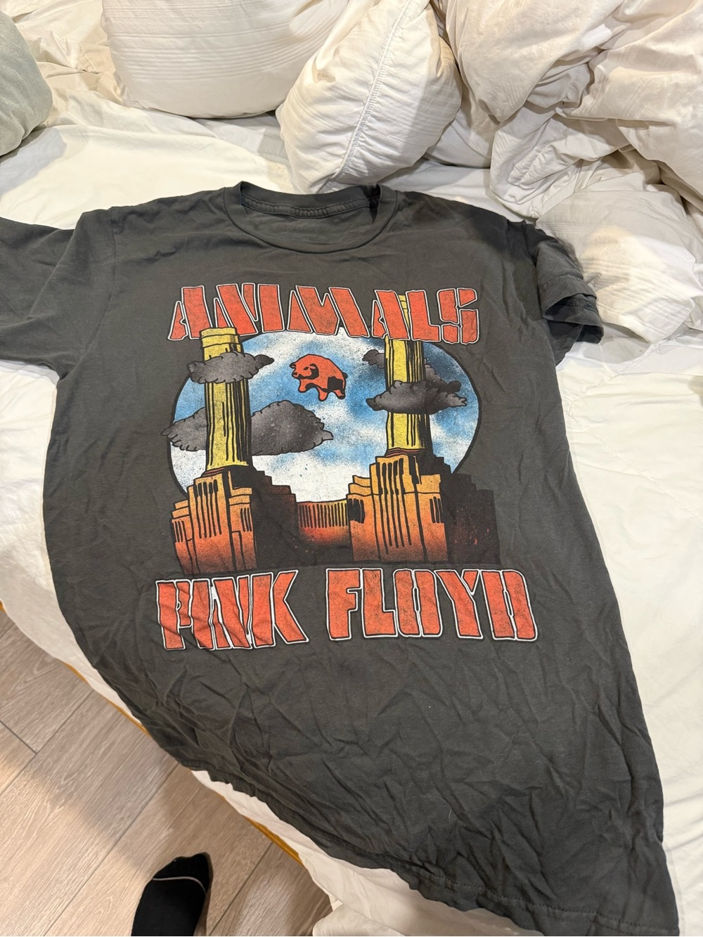 Pink Floyd 'Animals' Graphic Short Sleeve Tee - Black